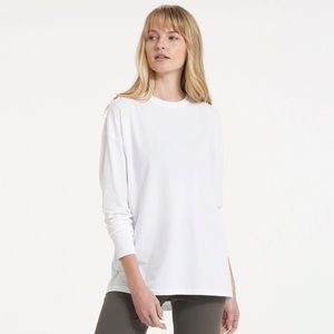 VUORI long sleeve feather t